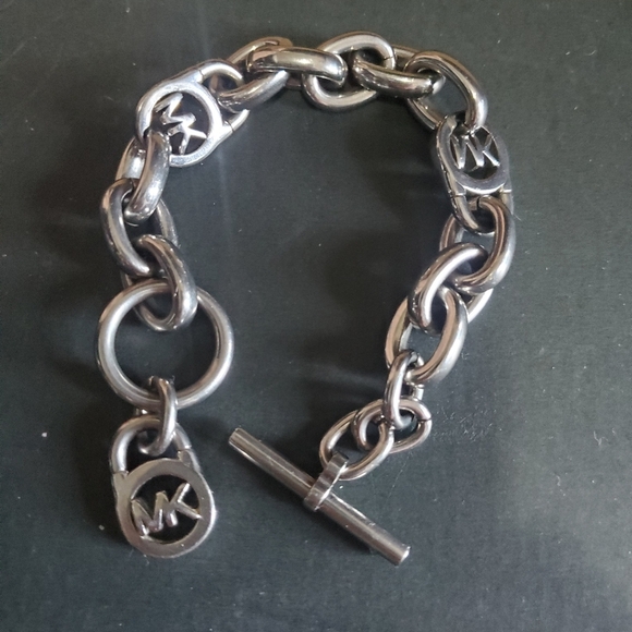 MICHEAL KORS BRACELET - Picture 2 of 2